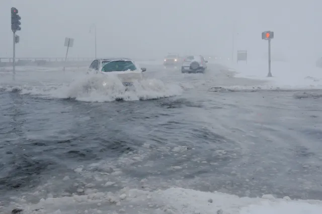 Deep Freeze Follows Bomb Cyclone as East Coast Battles Flooding and ...