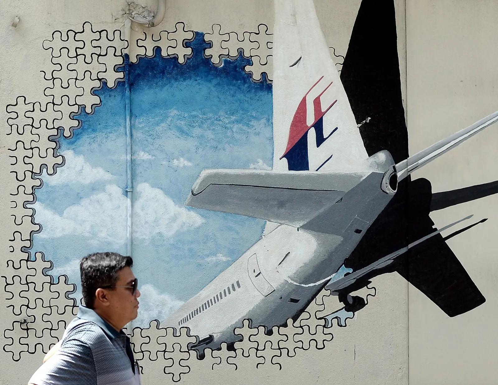 Where Is MH370? U.S. Firm to Search for Missing Malaysia Airlines Flight