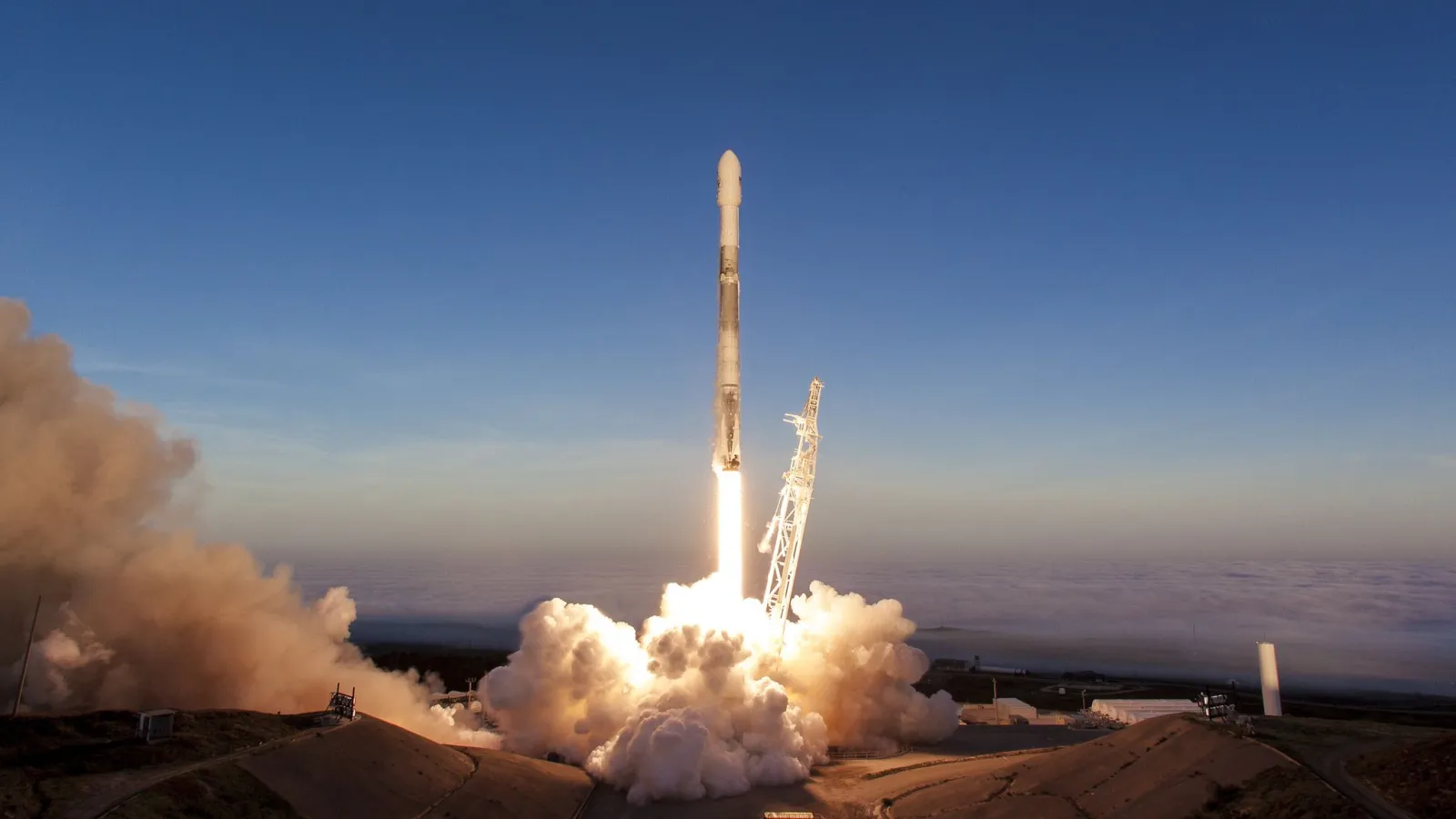 Watch Live Stream: SpaceX Falcon 9 Rocket Launches Resupply Mission to ...