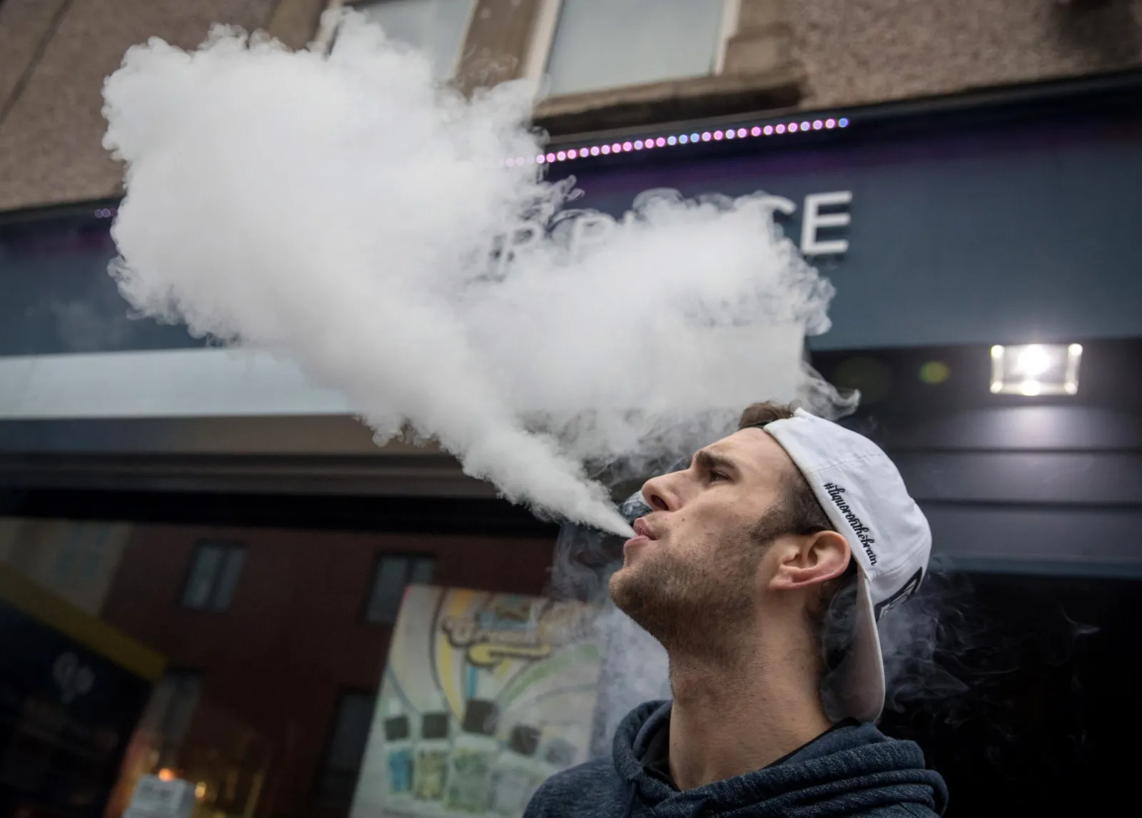 E-Cigarette Use in Classrooms Booms as Teachers Blame Juul Vape - Newsweek