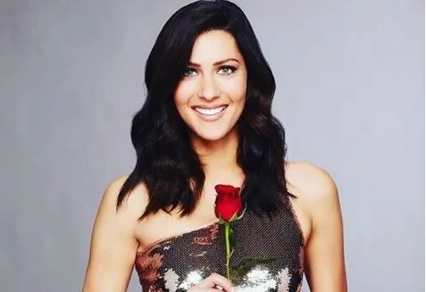 Who Is Becca Kufrin? 5 Quick Facts About 'Bachelorette' Contestant Before  Season 14 Premieres - Newsweek