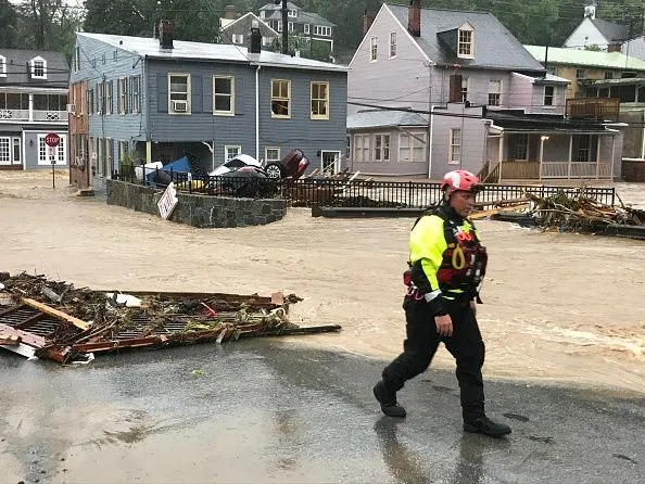 Ellicott City Flooding Pictures: Maryland Governor Declares State of ...