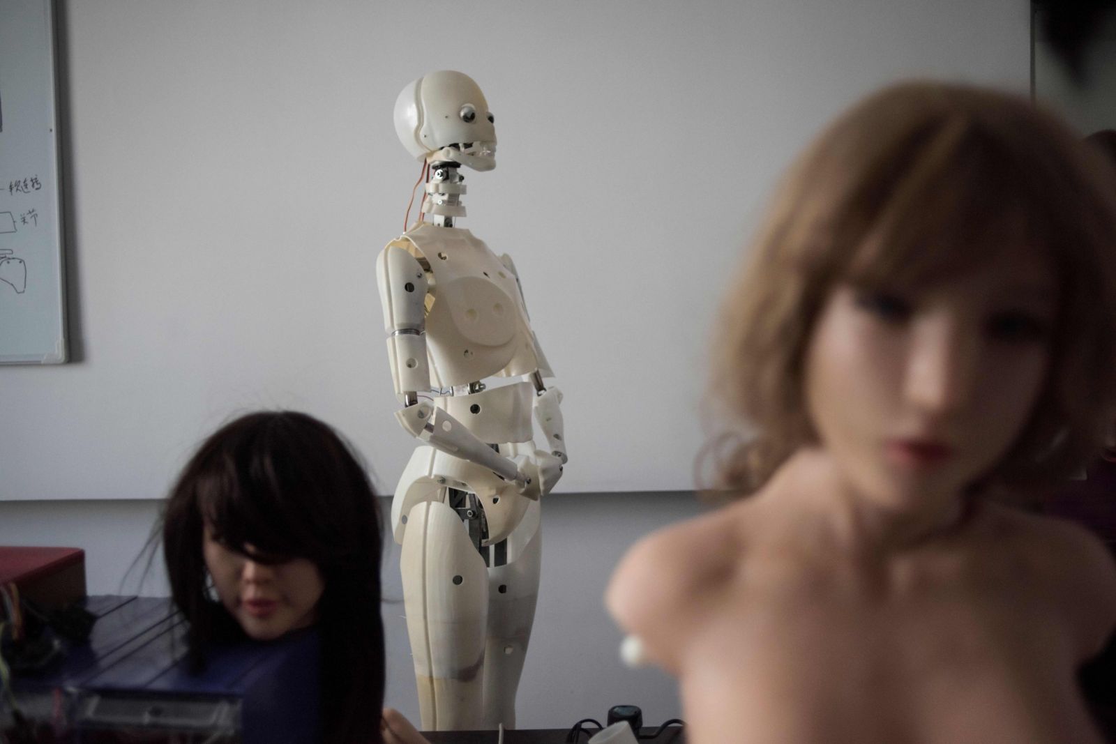 naked robot sex dolls Kelly Huge Boobs Most Advanced Sex Robots with Electric Hips