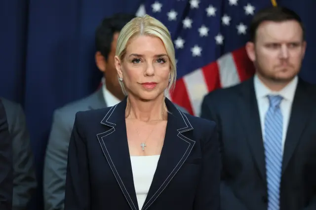 Pam Bondi Canada Border Crackdown