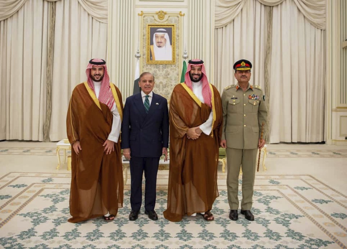 Pakistan Opens Nuclear Weapons Program to Saudi Arabia - Newsweek