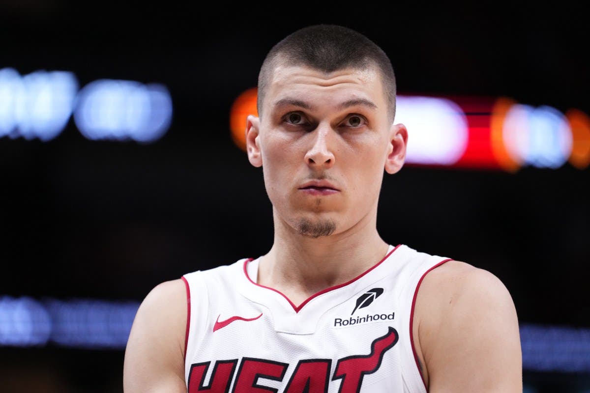 Heat Star Tyler Herro Sends Warning to NBA After Undergoi...