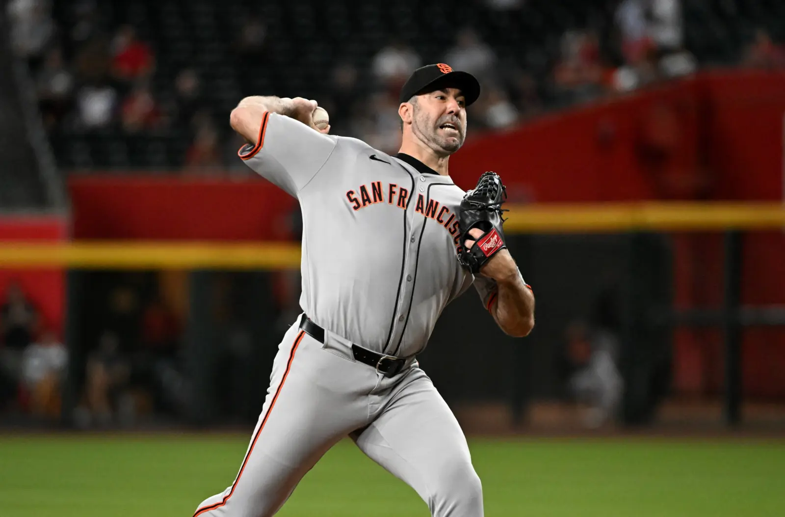 Pitch from San Francisco Giants Justin Verlander
