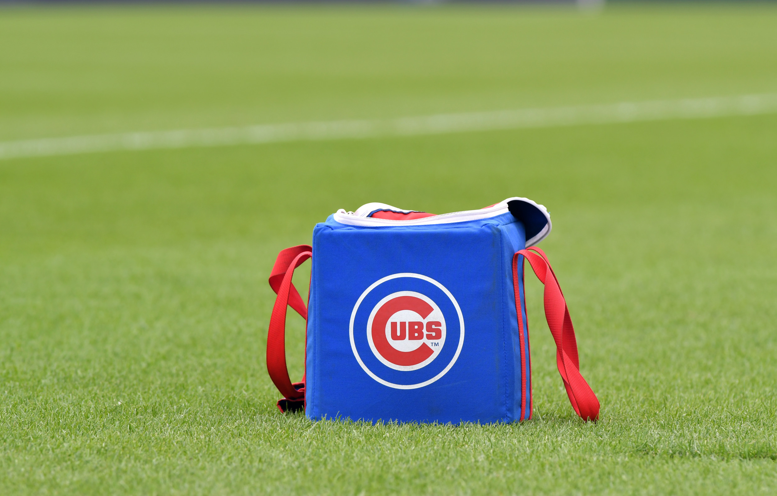 Cubs 5-Year Veteran Hurler Elects Free Agency