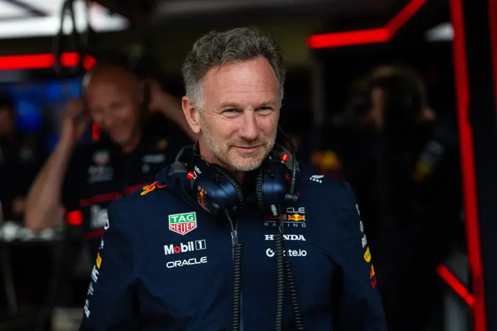 Adrian Newey Signs Jaw-Dropping £30m Contract with Aston ... - Newsweek