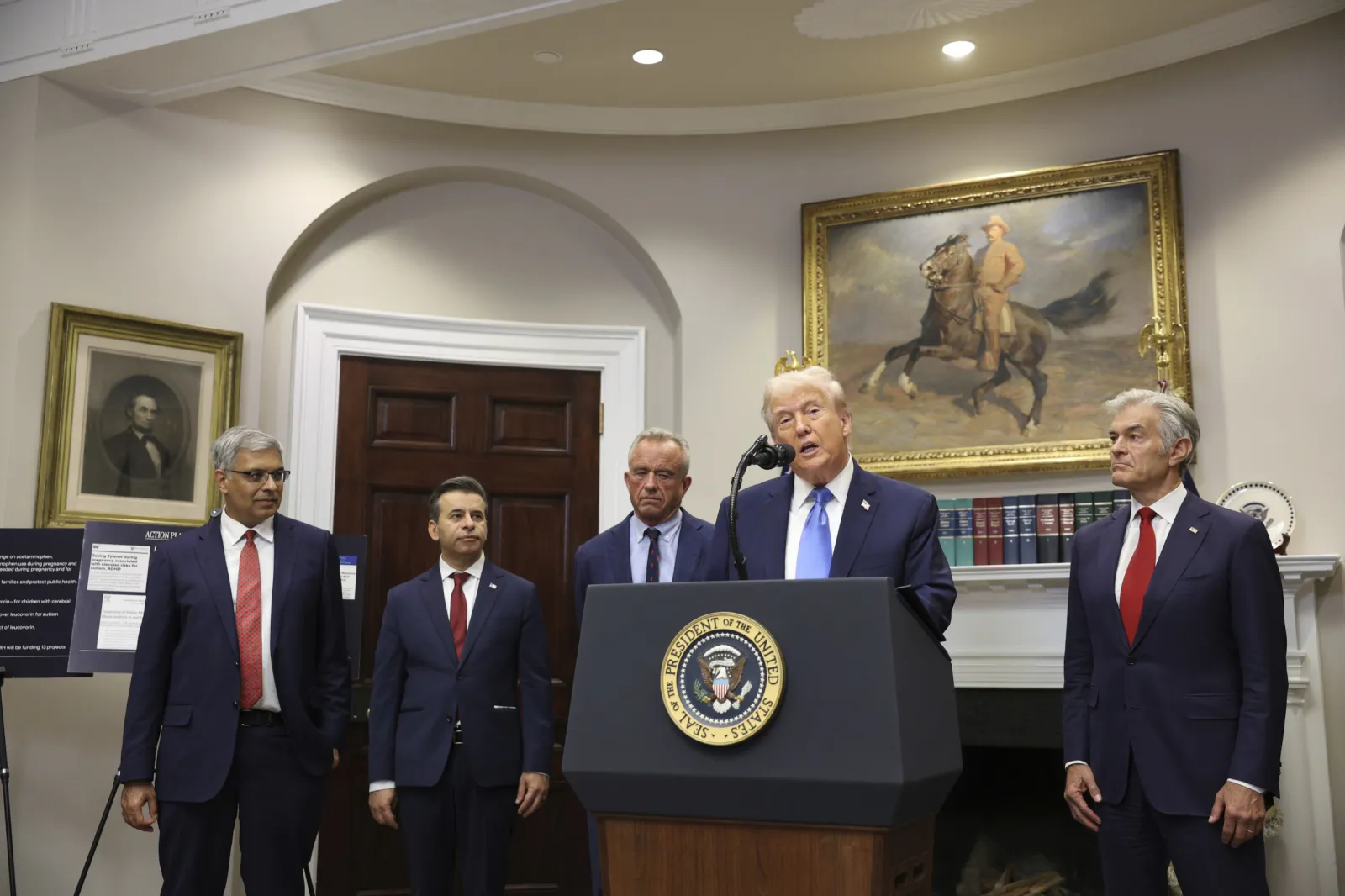 Exclusive Tech Updates From Epic, UpToDate&mdash;Plus a Misinformation Trump Card