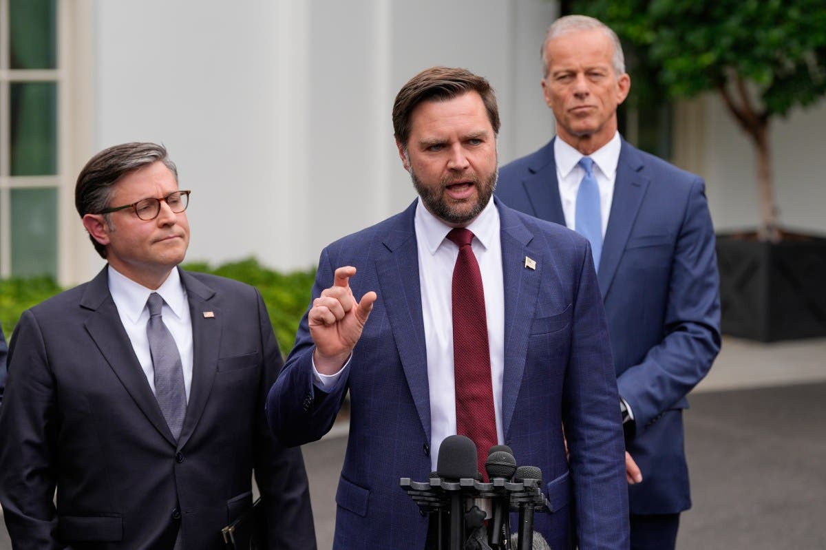 JD Vance Issues Shutdown Warning After Trump Meeting with Schumer, Jeffries