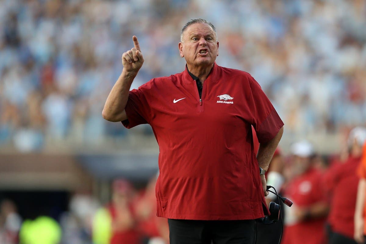 Arkansas Makes Head Coaching Decision After Blowout Loss