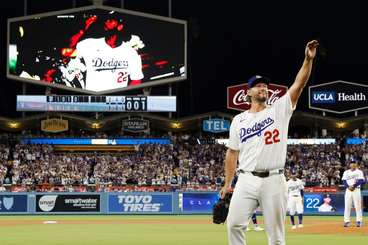 Dodgers Weighing Clayton Kershaw Decision With Roster Spot on Line