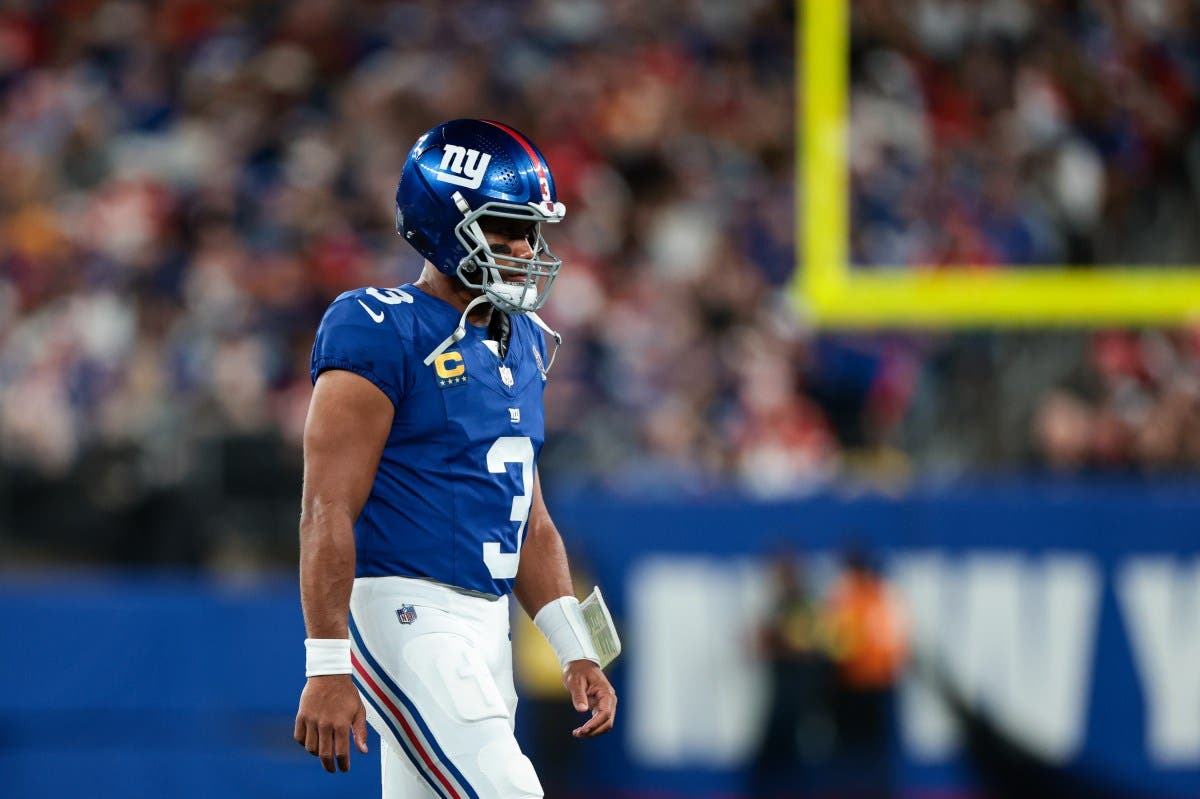 Giants Make Short-Term Decision on Russell Wilson Trade