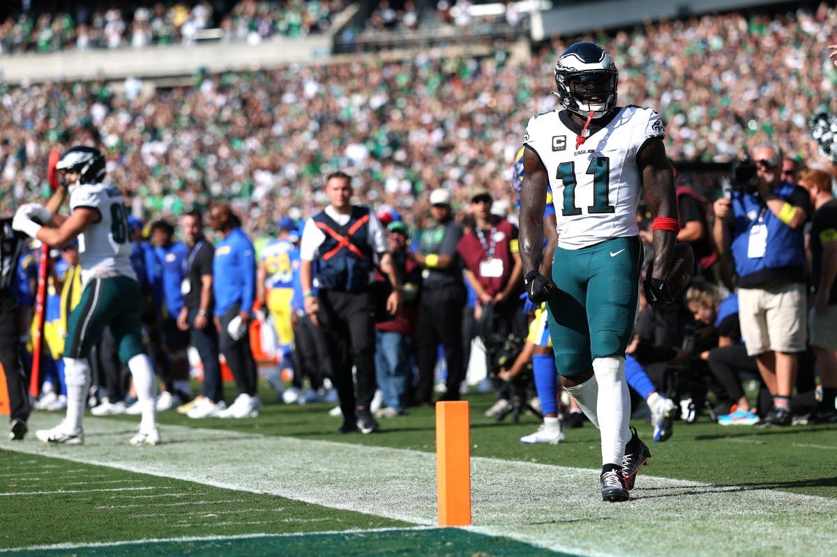 This Proposed Trade Could Push Patriots Beyond 'Fringe Contenders'