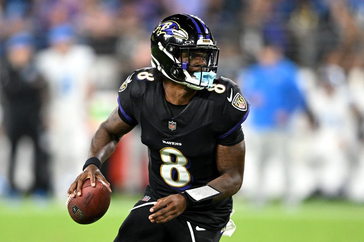Ravens Face Playoff Threats as Jackson Plans Hasty Return from Hamstring Injury