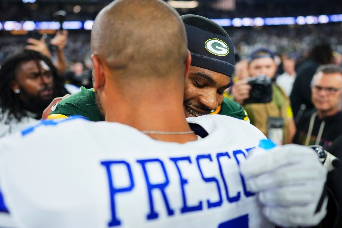 Cowboys' Dak Prescott Had Hilarious Reaction to Micah Parsons' Sack