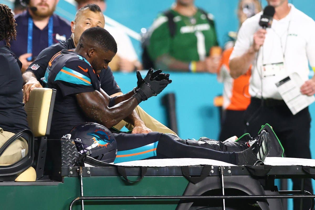 Dolphins' Tyreek Hill Speaks Out for First Time Since Horrific Injury
