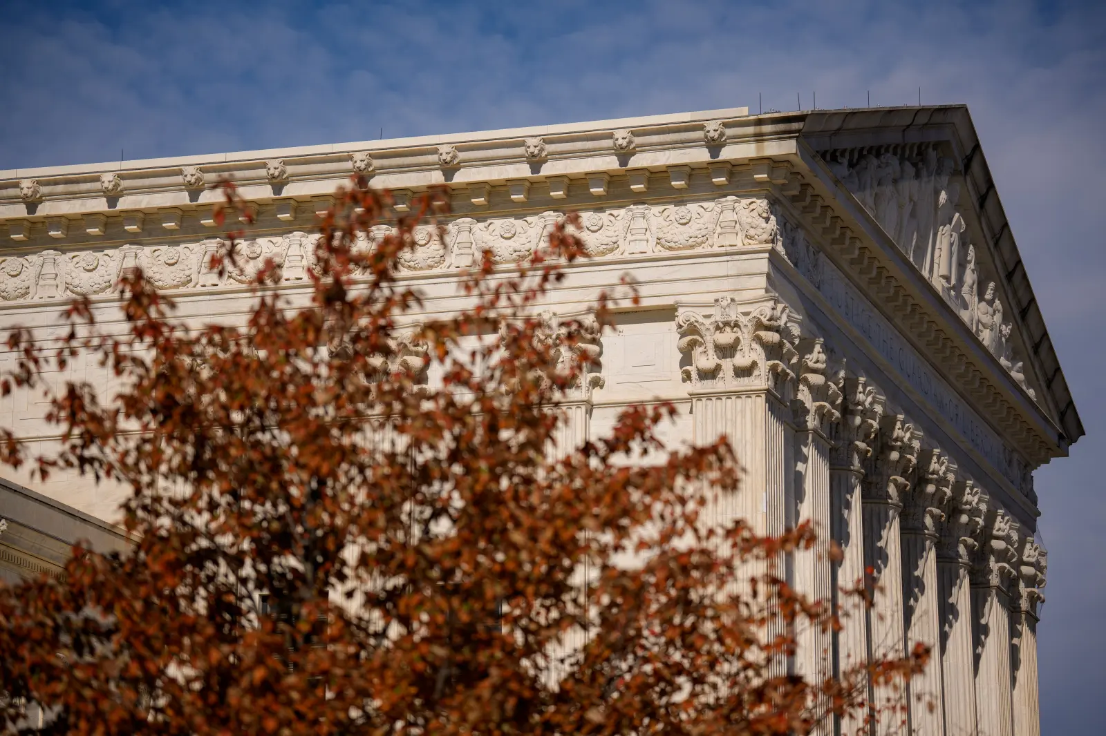 Supreme Court Temporarily Blocks Full SNAP Payments