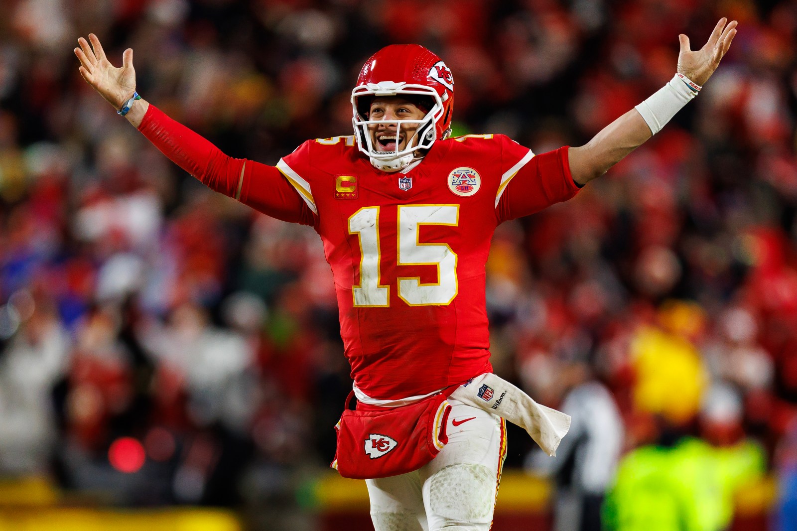 Chiefs Floated in Surprising Trade for $19.2 Million Patrick Mahomes Target  - Newsweek