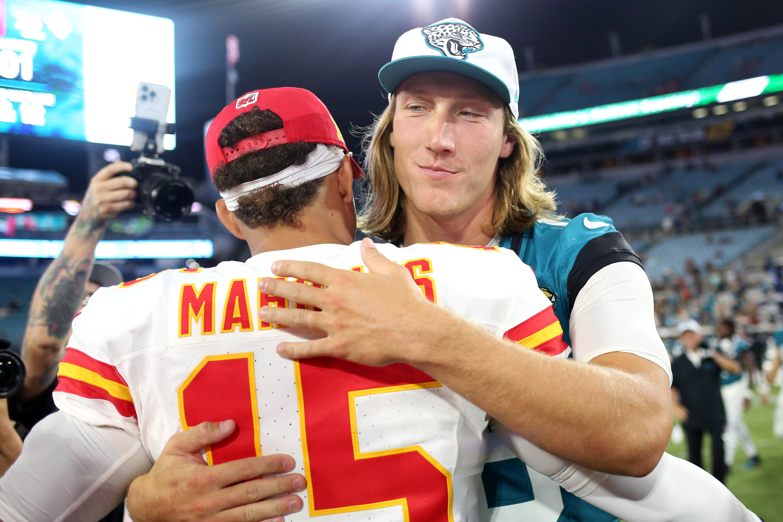 Jaguars Coach Liam Coen Has Glowing Words for QB Trevor Lawrence