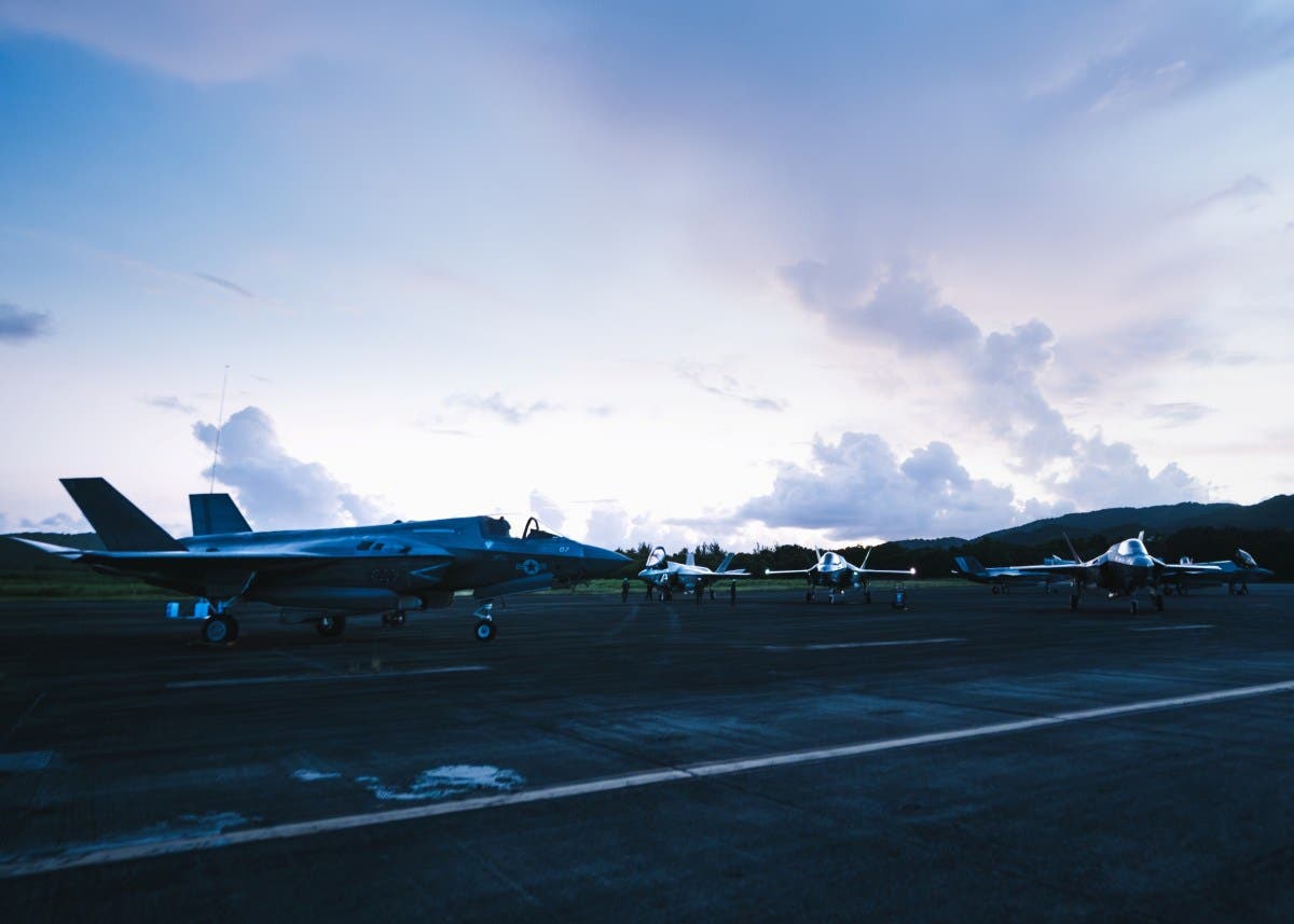 US Fighter Jets Launch Live-Fire Drills Amid Venezuela Tensions