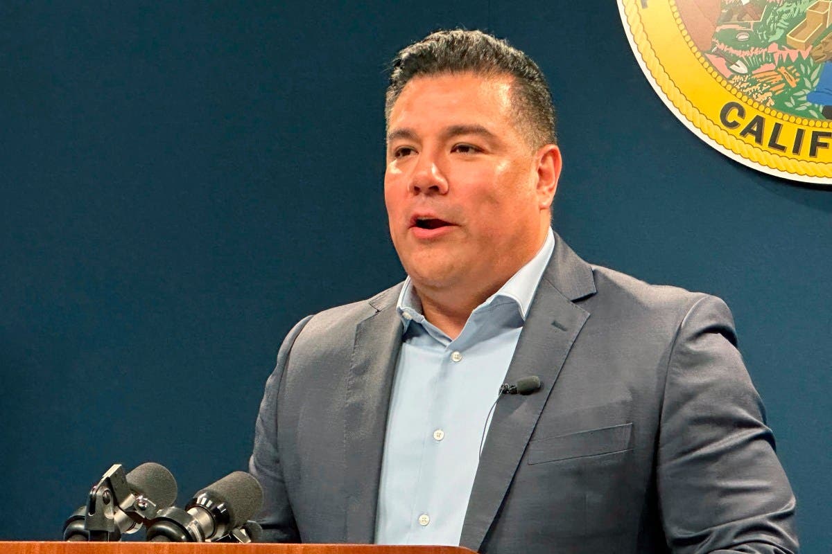 California Democrat Going on Safari With Taxpayer Money Under Scrutiny
