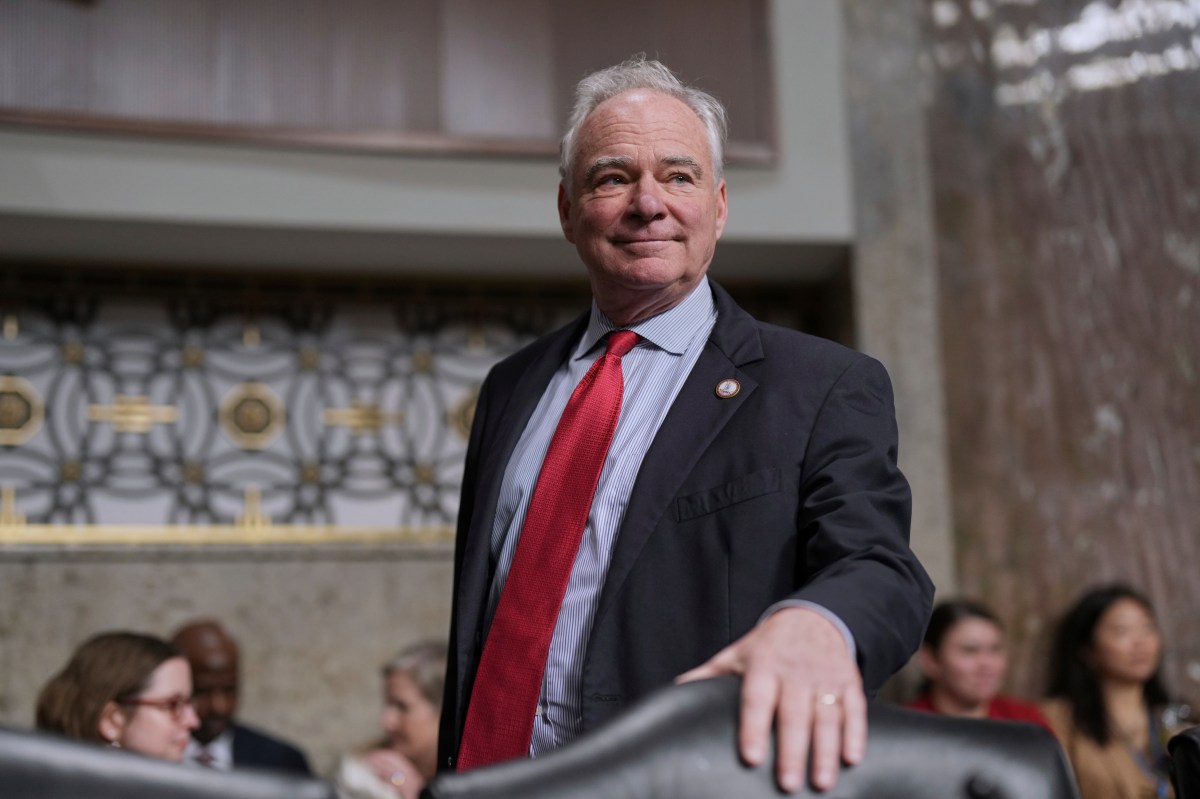 Senators Push Vote to Block Unauthorized US Strikes on Venezuela