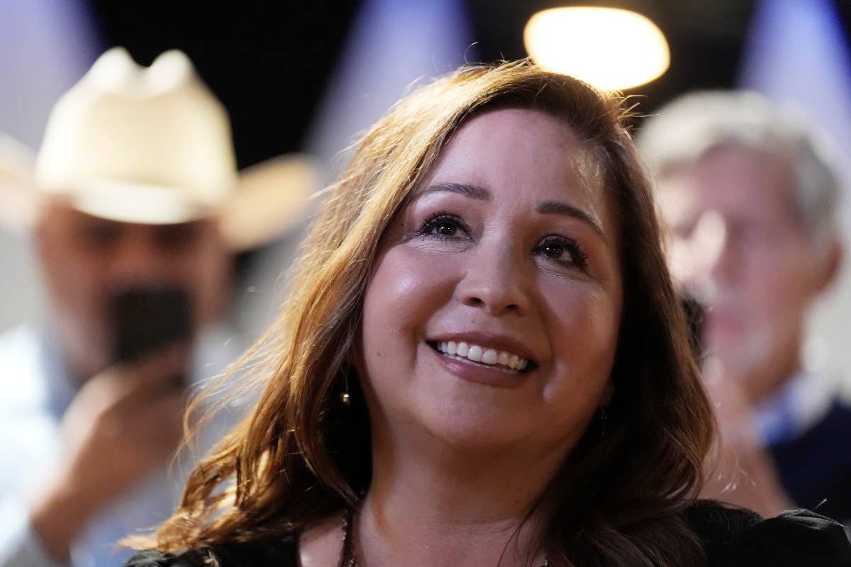 Johnson Accused of Delaying Democrat's Swearing In to Avoid Epstein Vote
