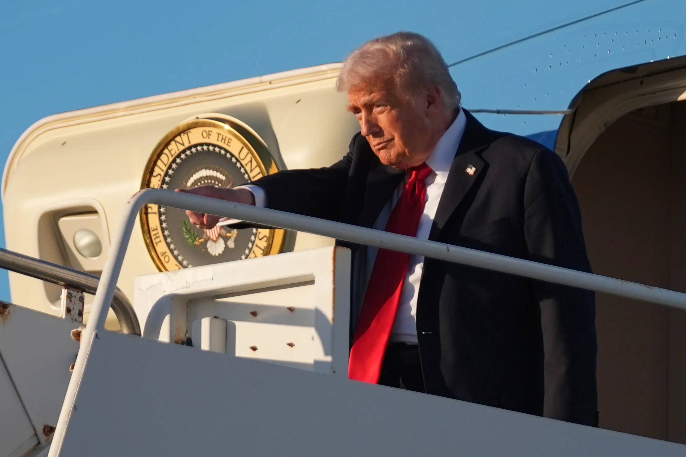 Trump Hailed as 'Colossus' in Israel, Flies to Historic Egypt Summit -  Newsweek