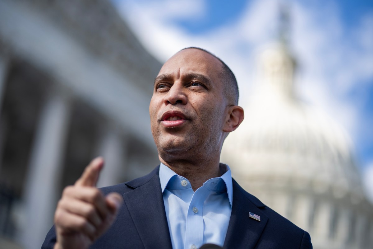 Hakeem Jeffries Makes New York City Mayoral Endorsement: Report