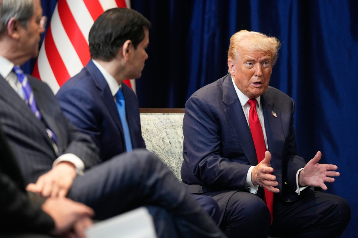 Trump: 'I Don't Need' to Solve Afghanistan-Pakistan Conflict, But Will