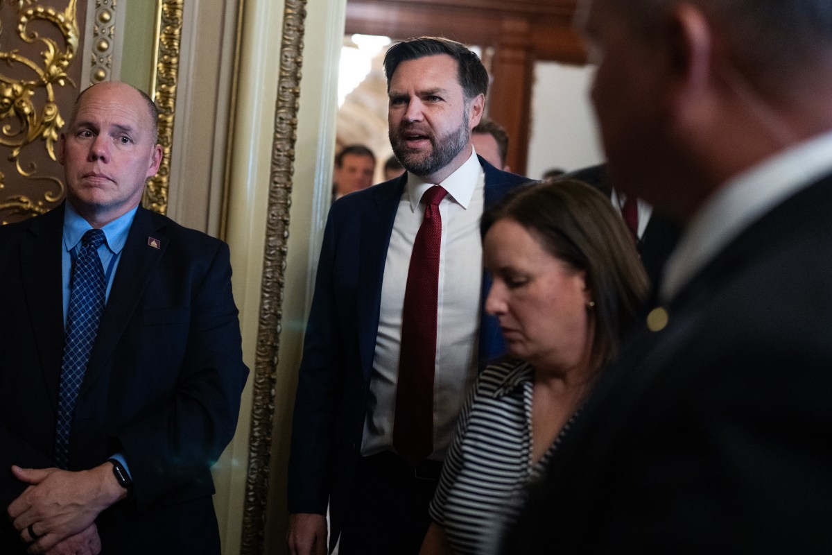 JD Vance Issues Update on US Military Pay Amid Government Shutdown