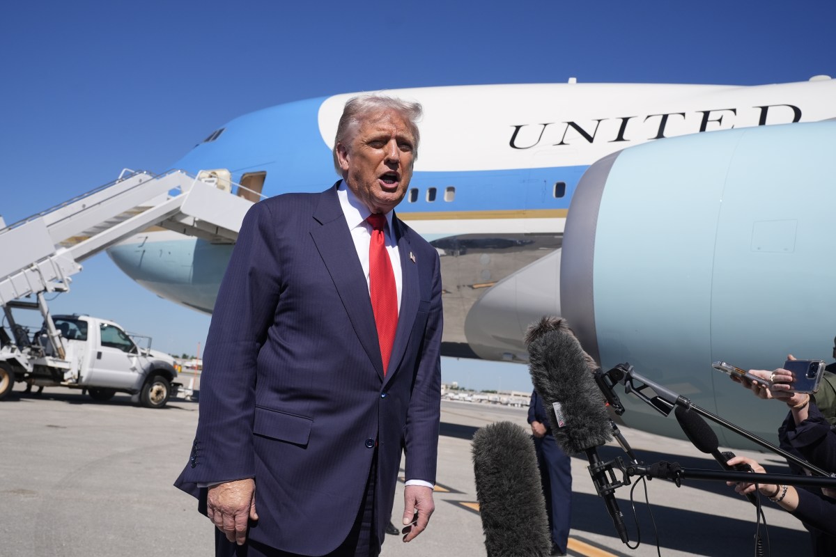 Trump Issues Warning About Thousands of Christians Being 'Slaughtered'