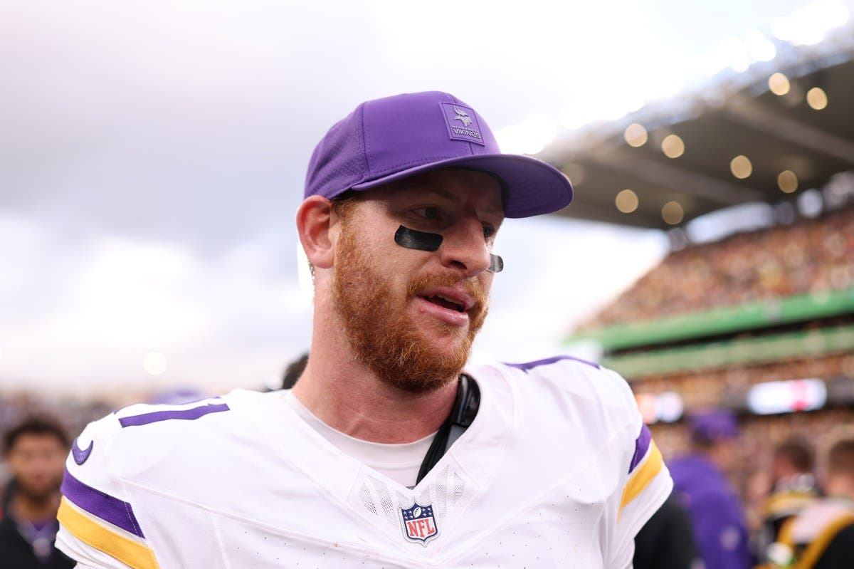 Vikings' Carson Wentz Sends Strong Message Amid QB Controversy