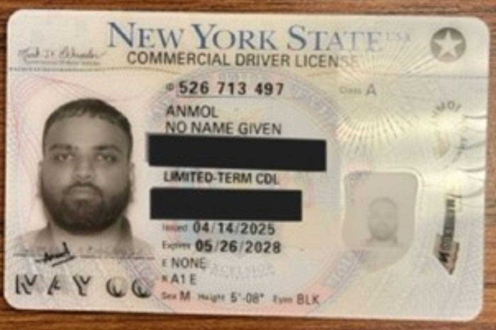 Motorista de Caminhão com Identidade Misteriosa Preso pelo ICE: O Que Aconteceu?