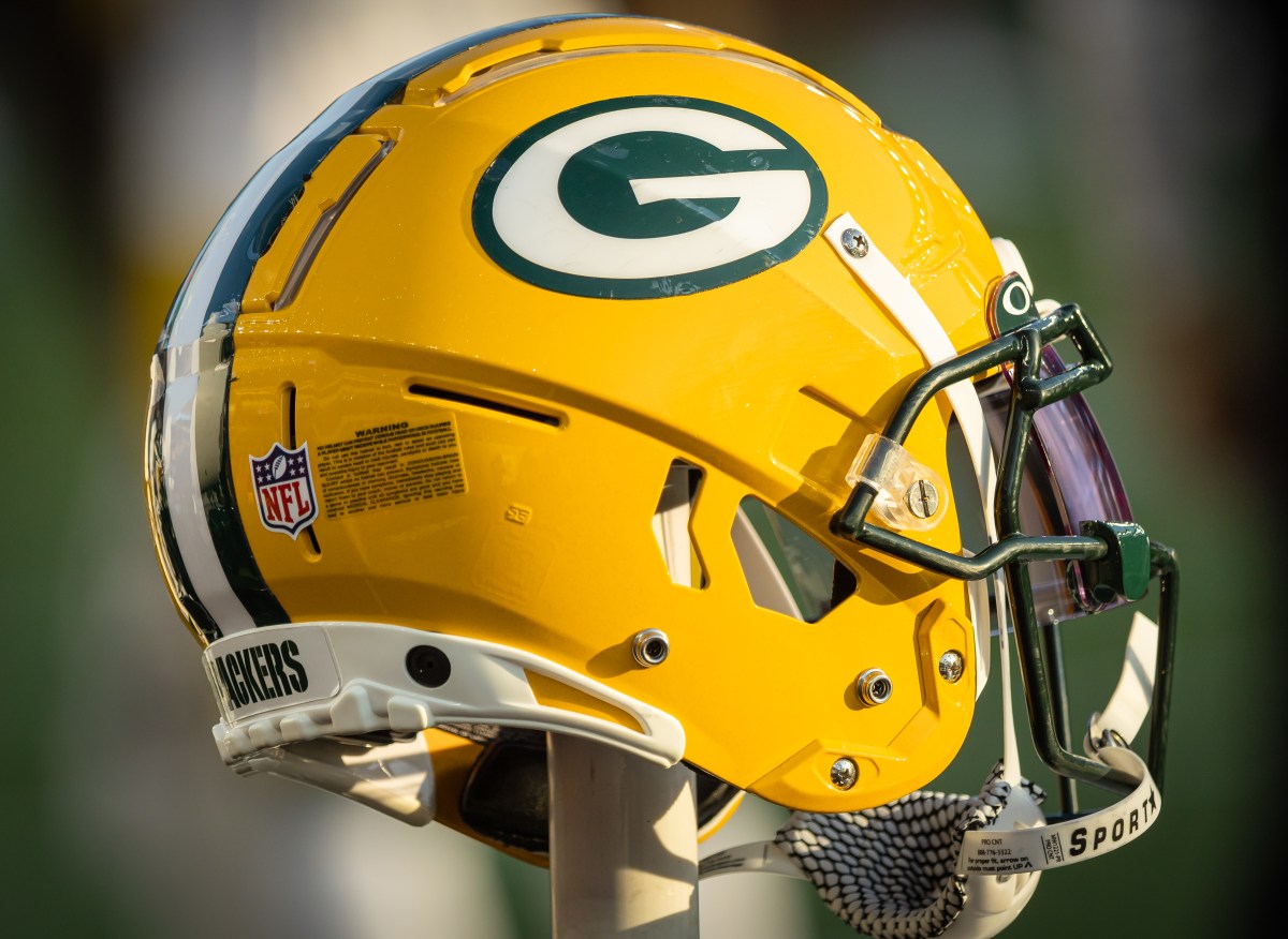 Packers Make Official Decision on Key Playmaker Before Facing Cardinals