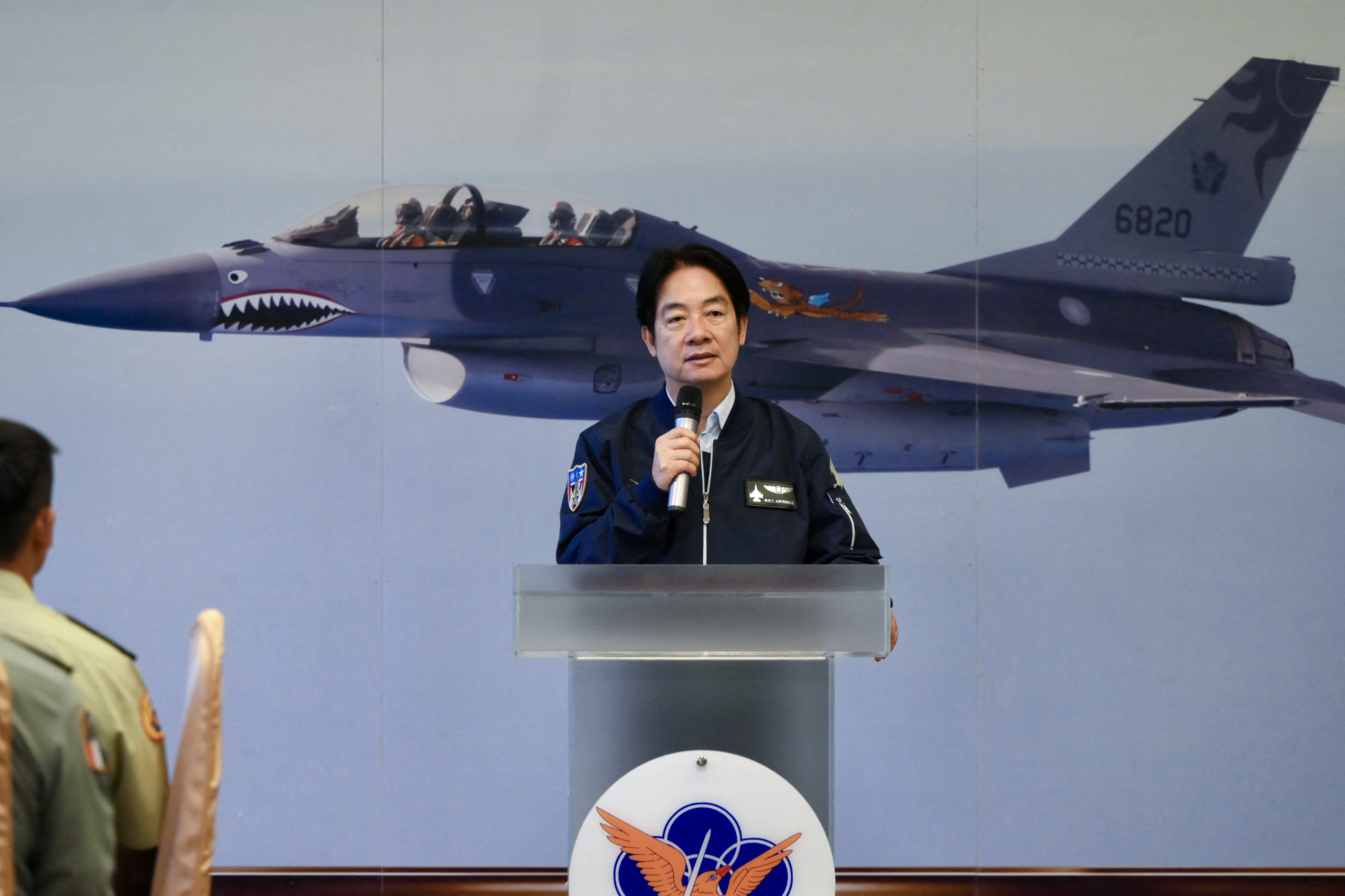 China Reacts to Rival's F-16 Delays - Newsweek