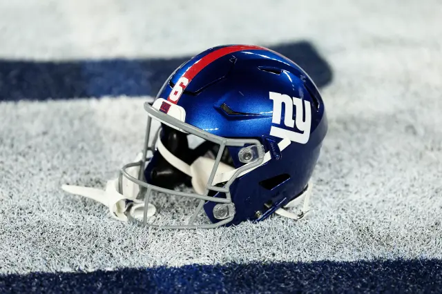 New York Giants helmet