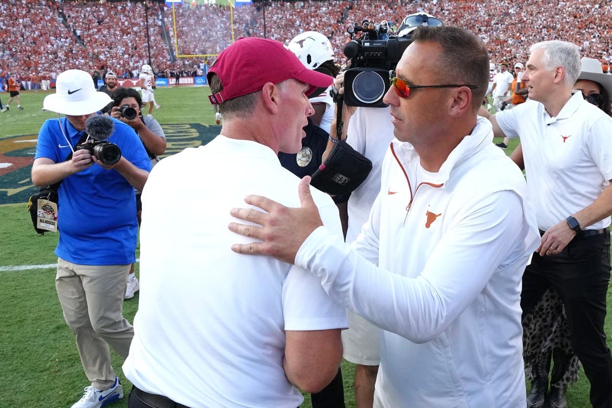 Texas vs. Oklahoma Odds, Player Props, Best Bets: Horns Favored Over OU