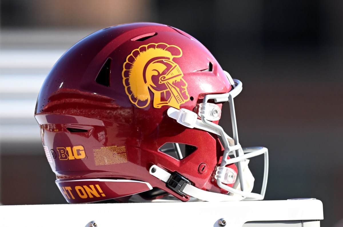 USC Loses Starter to Broken Leg During Training Camp