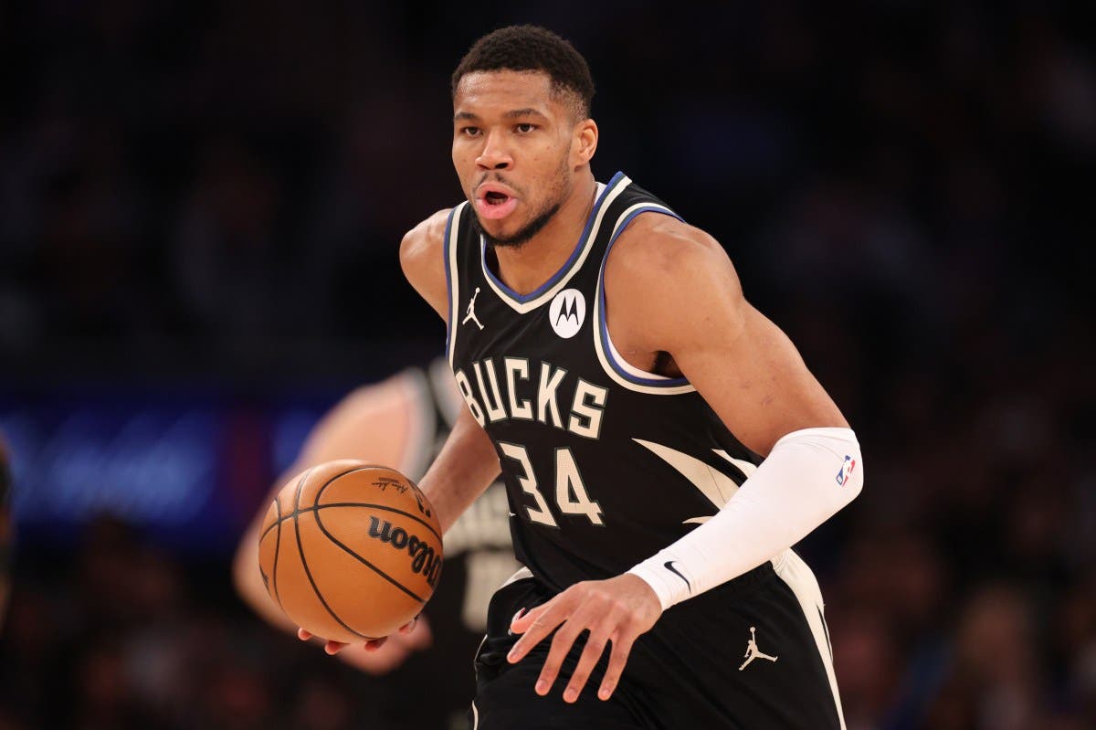 NBA Insider Provides Major Update on Knicks, Bucks Giannis Antetokounmpo Trade Talks