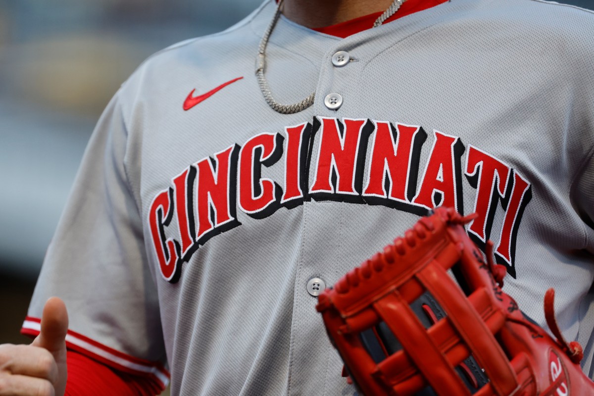 Reds lose veteran arm to free agency after 4-year stint