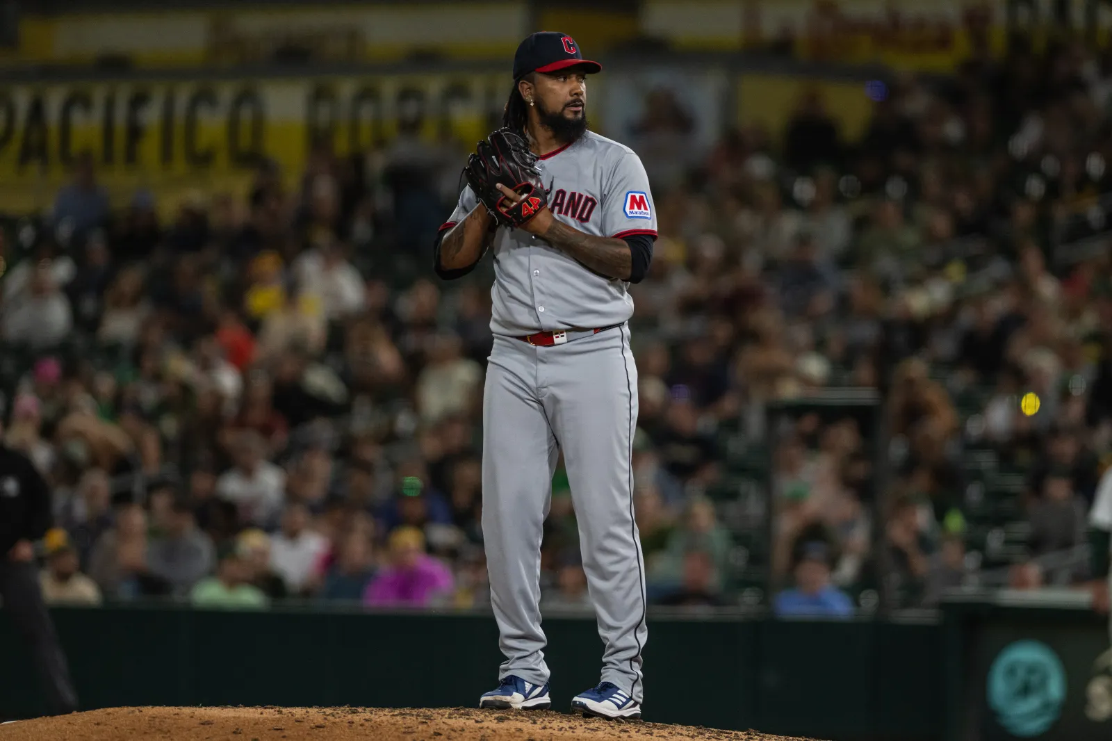 Guardians Keep Clase Off Venezuelan Winter League Amid Investigation