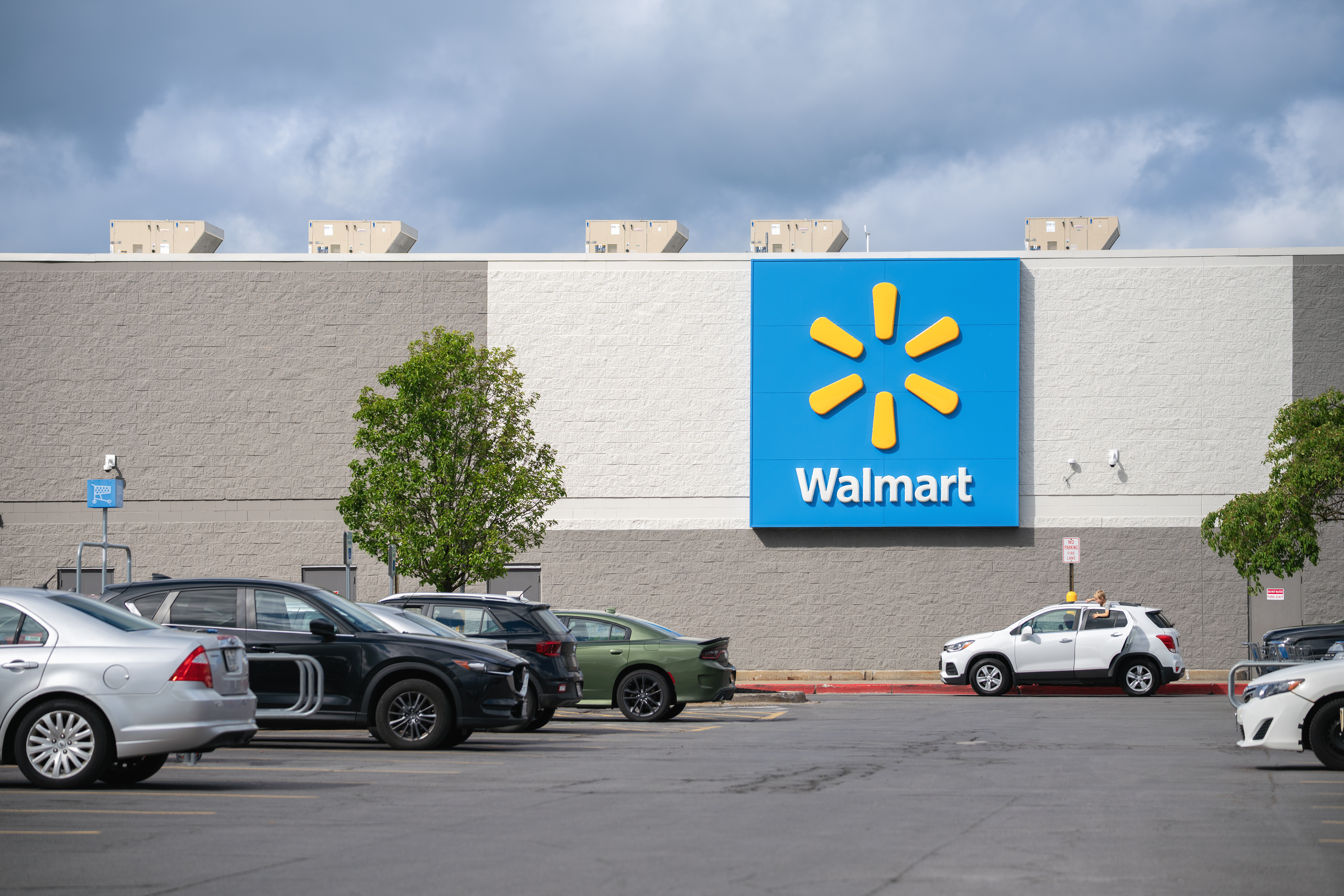 H-1B update: Walmart pauses job offers to workers requiring visa