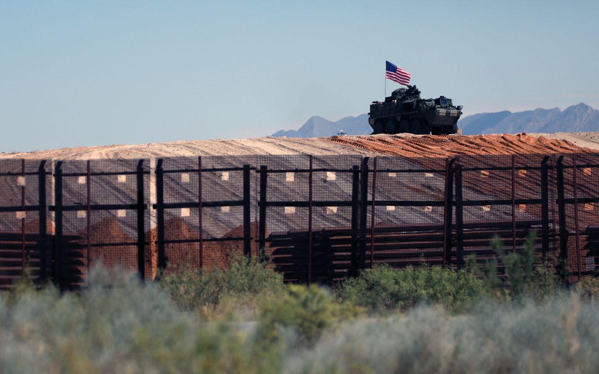 DHS Announces Nearly $5bn for New Border Walls - Newsweek