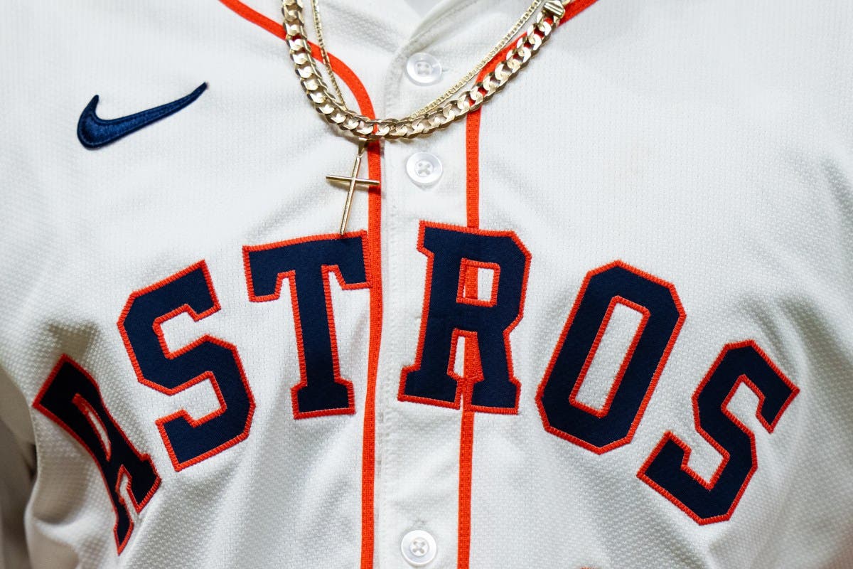 Astros Lose Veteran Infielder to Free Agency After Just 1 Season