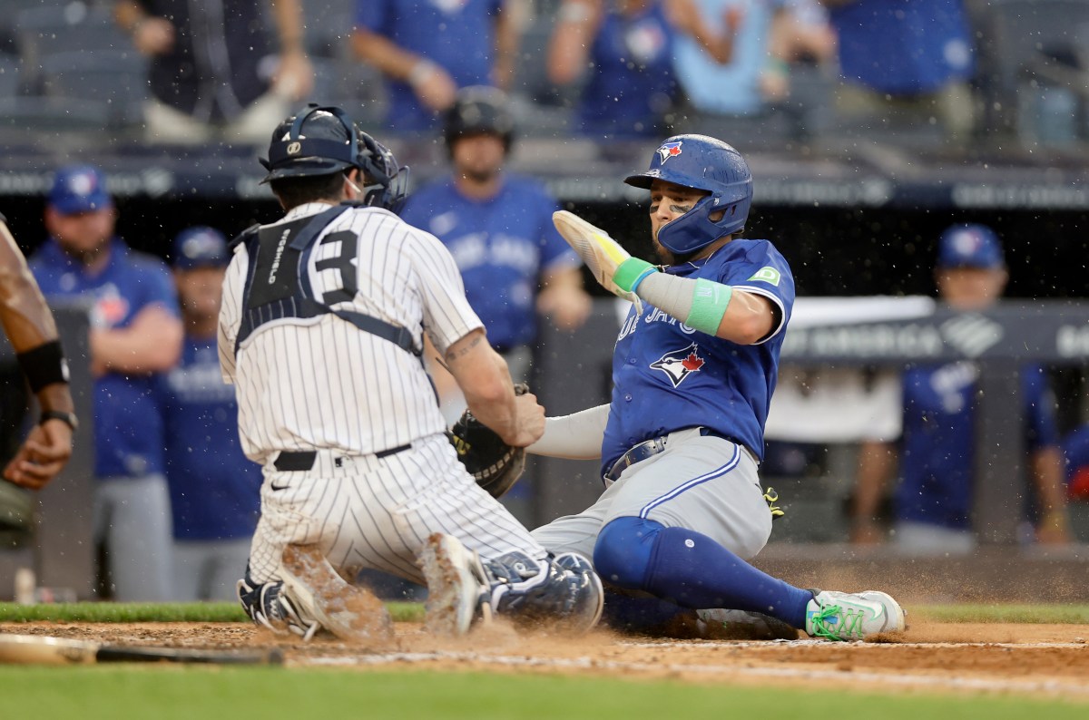 Yankees Insider Shuts Down Bo Bichette Link Despite Anthony Volpe Injury