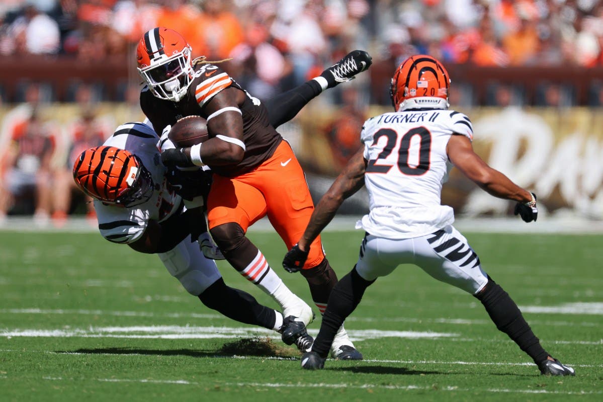 Top Dillon Gabriel Weapon Named Likely Browns' Trade Candidate