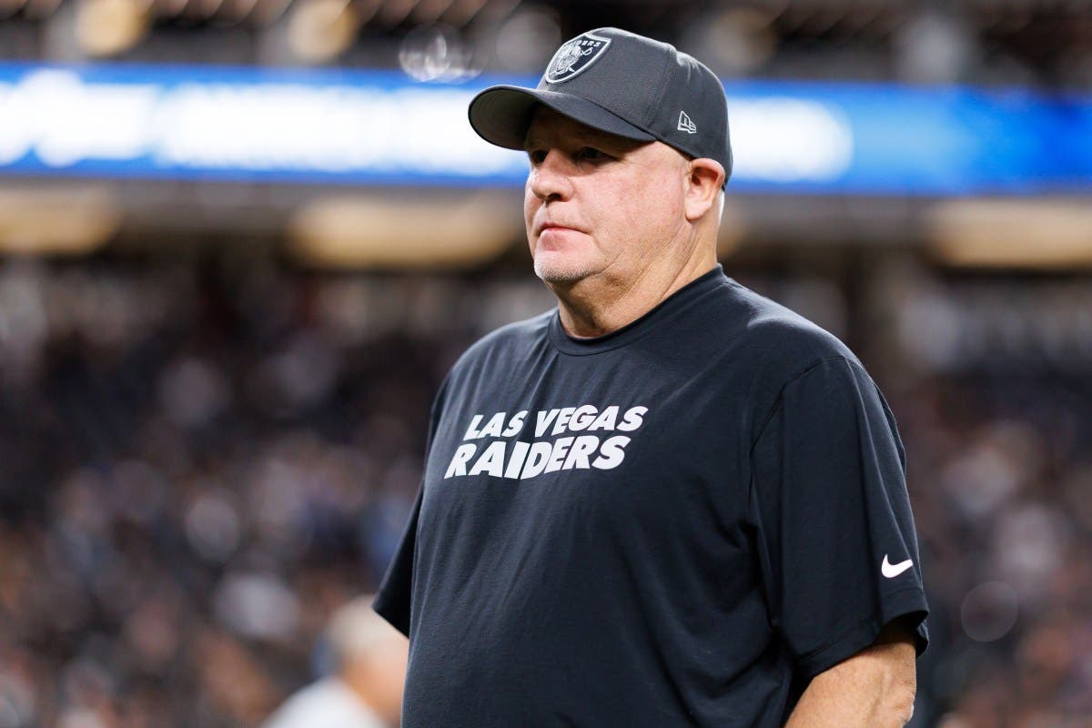 Raiders' Chip Kelly Fires Back on Play Calling Criticism